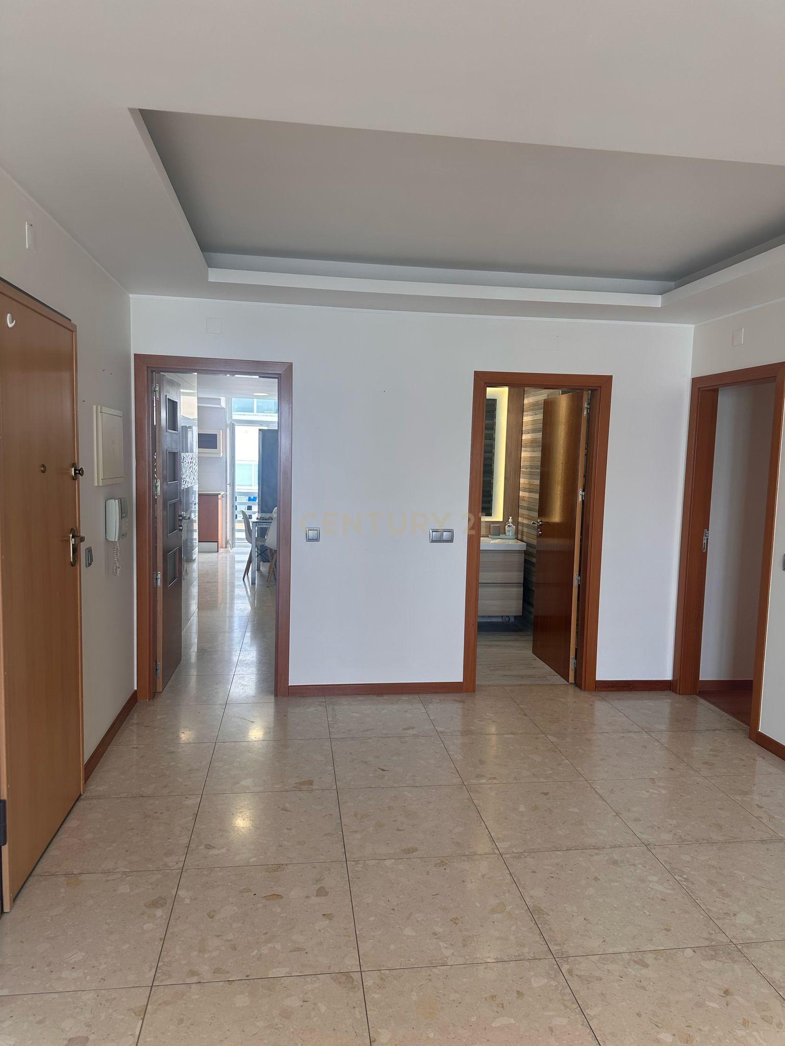 Apartamento T3 em Vialonga, com Garagem e Elevador - Image 4