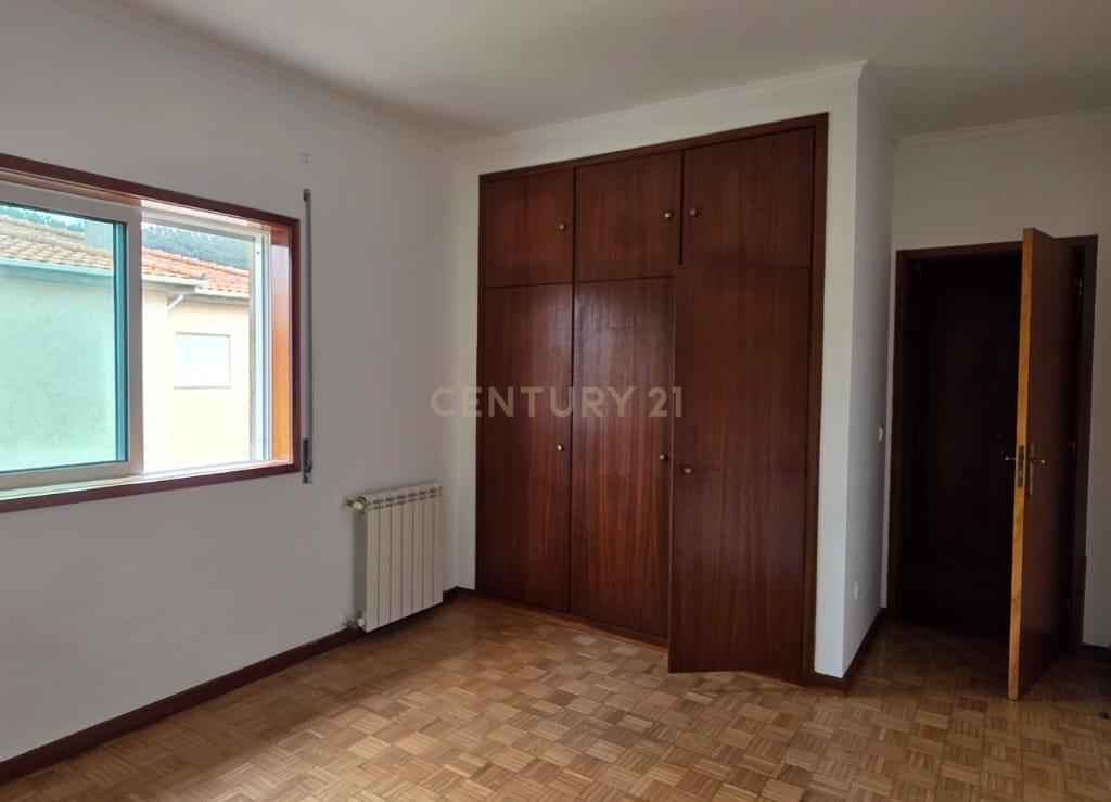 Apartamento T2 Alpendorada - Marco de Canaveses - Image 18
