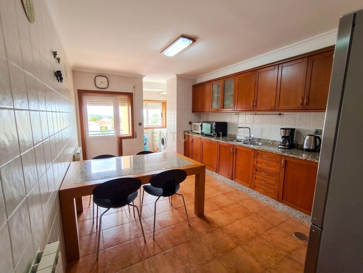 Fotografia 6 de Apartamento T3 no Último Piso | 3 Varandas, Suite e Garagem