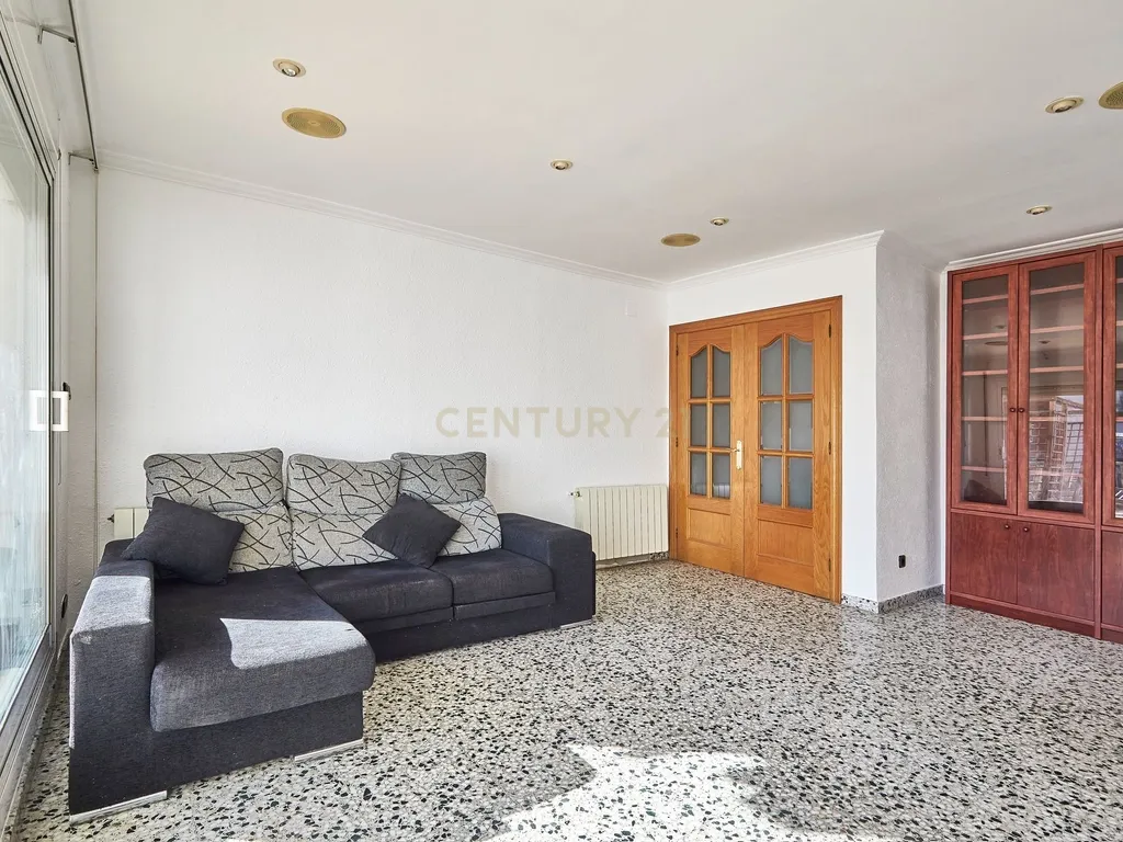 Apartamento em Montcada i Reixac, Barcelona - 3 Quartos - Image 4