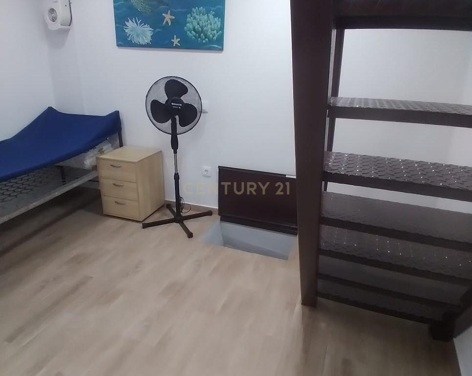 Armazém - Transformado em T1+1 habitacional - Metro Anjos - Image 14