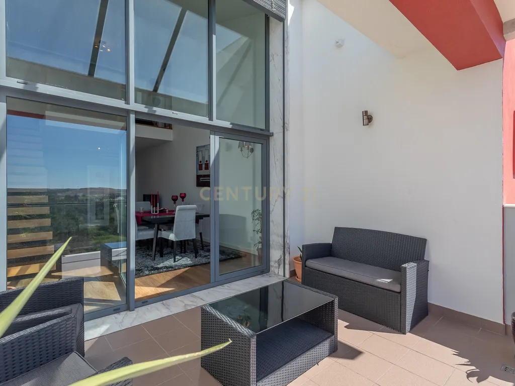 DUPLEX T4 +1 | TERRAÇOS D’AMORA - SEIXAL - Image 9