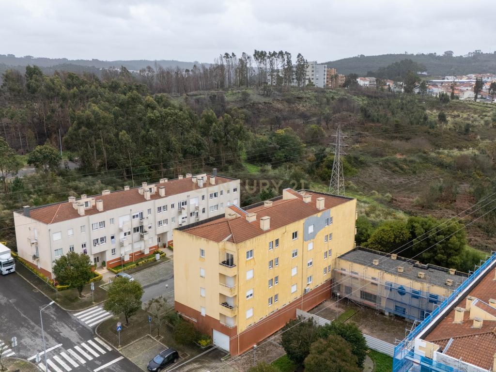 Conforto e Funcionalidade: T2 com Garagem em Ermesinde - Image 28
