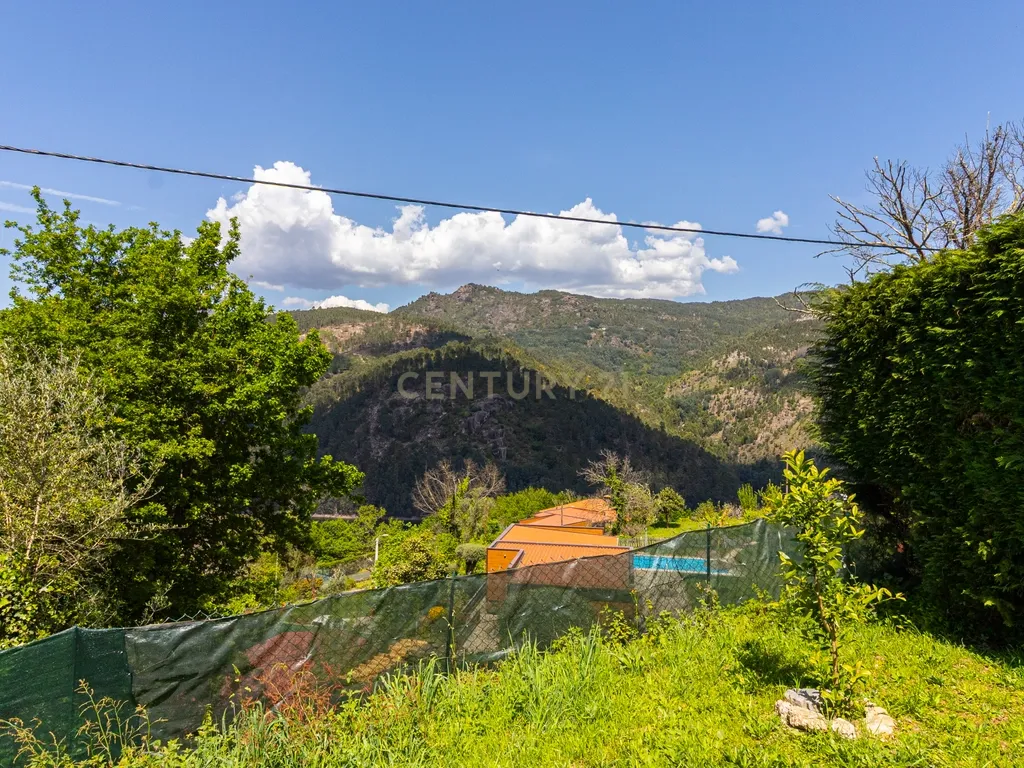 Um Refúgio no Gerês com 2 casas junto ao Rio - Image 64