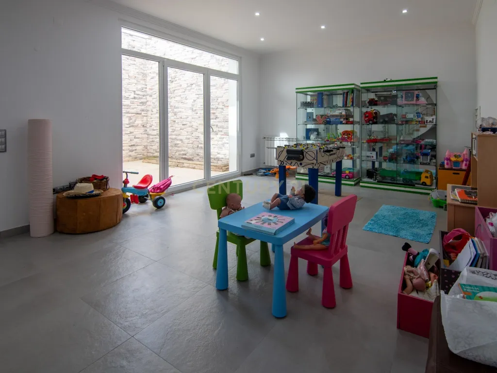 Moradia com Piscina em Vendas Novas - Image 67