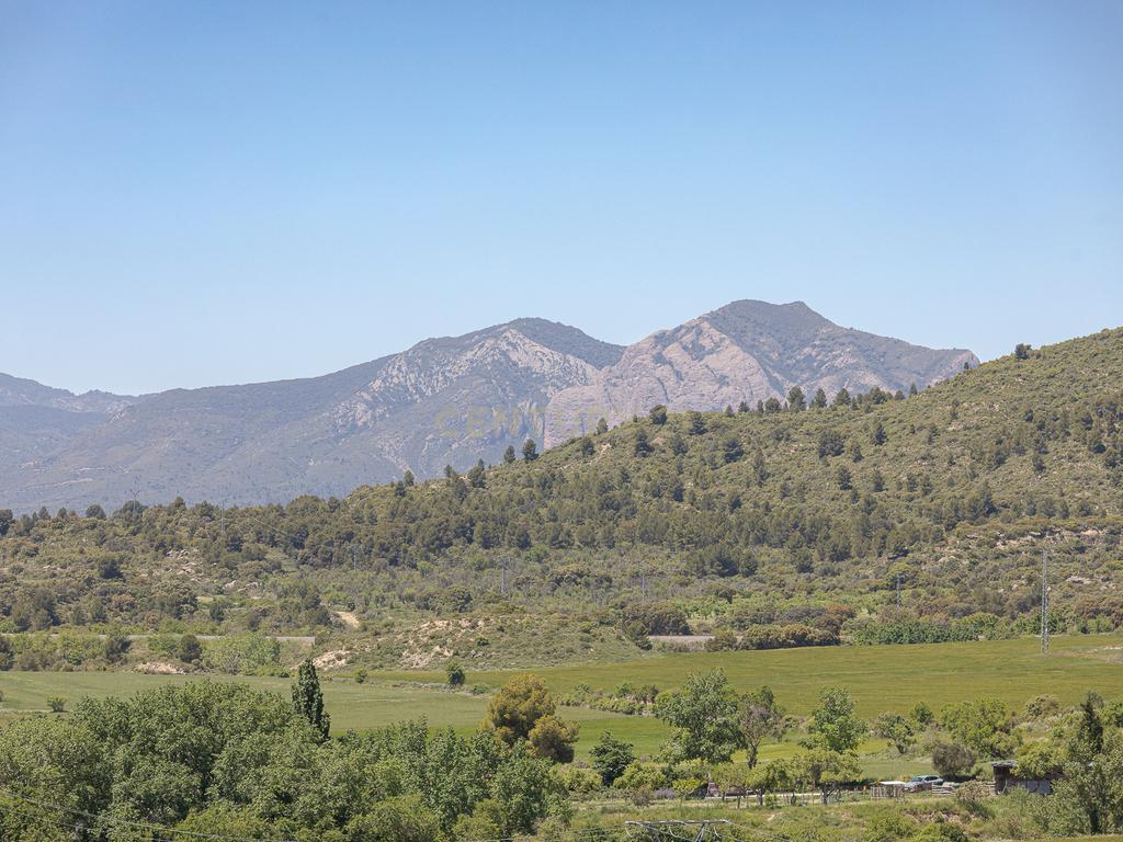 Hotel Moderno em Aragón com 25 Quartos e Vista Panorâmica - Image 41