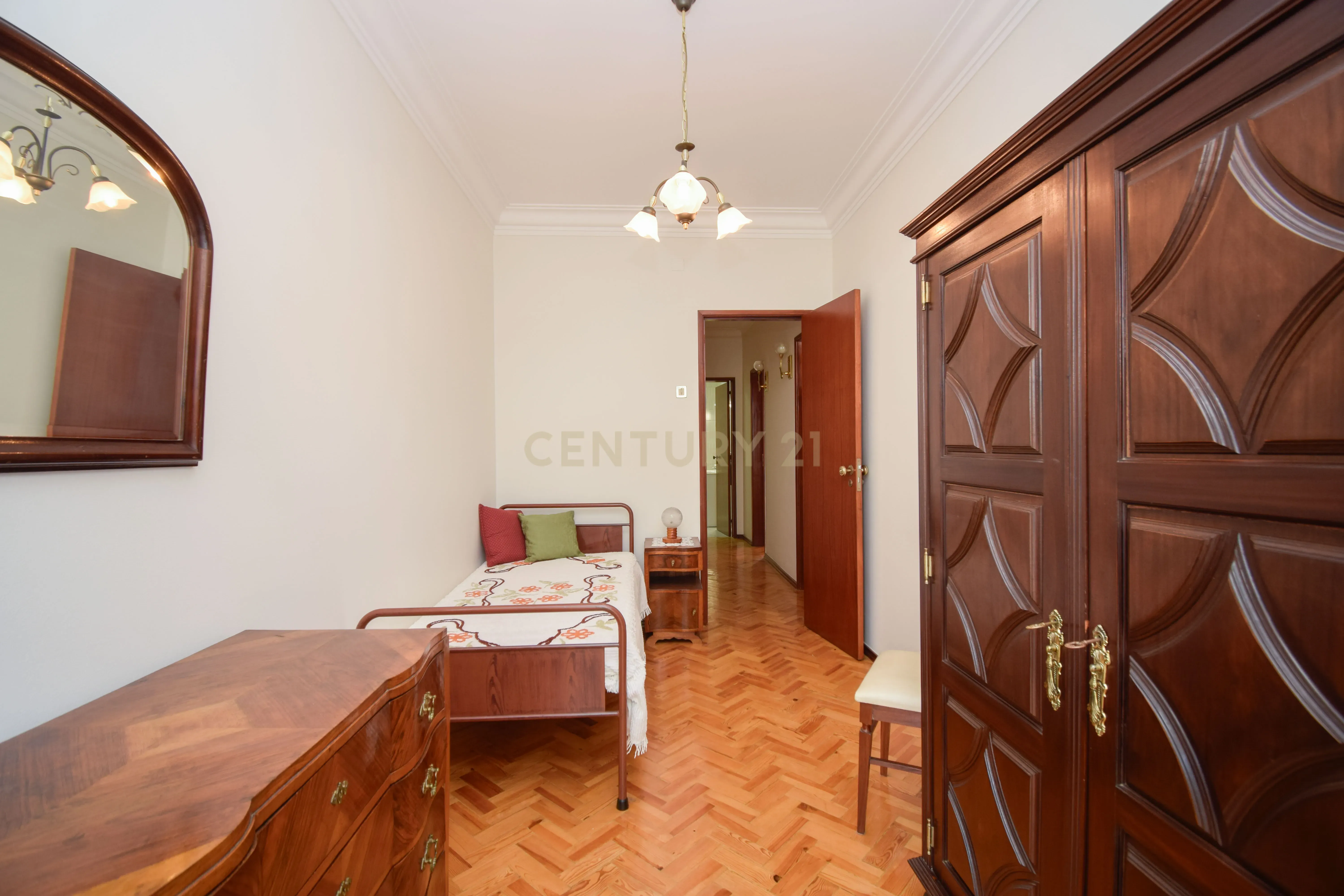 Fotografia 8 de Apartamento T5 | 137 m² | 1.º Andar | Penha de França – Lisboa