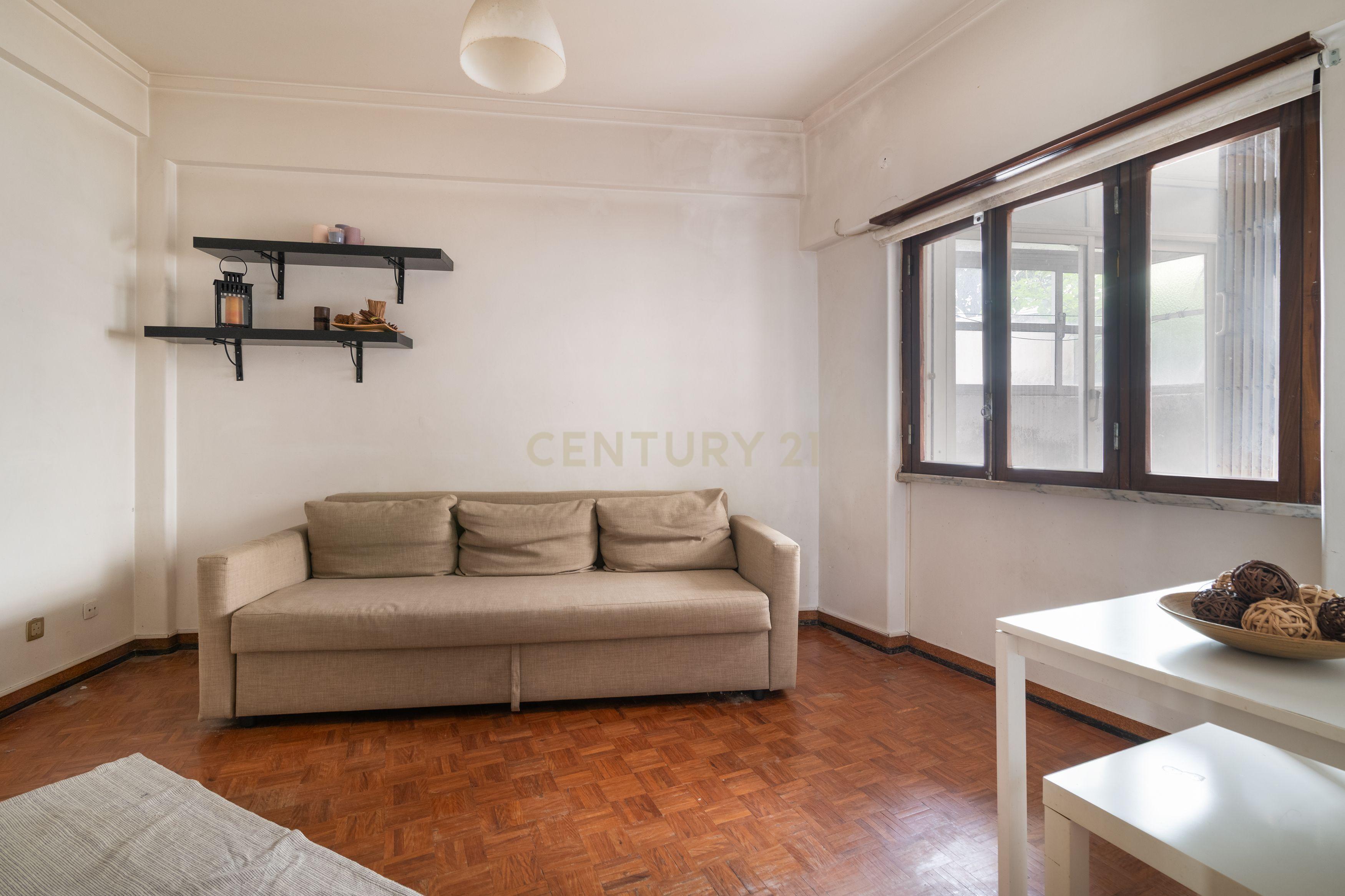 Apartamento T3 em Penha de França, €375.000