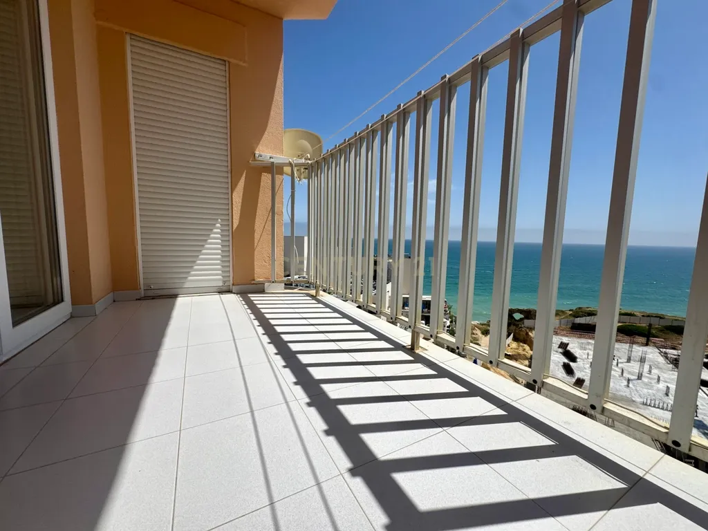 Apartamento à Beira Mar - Armação de Pera - Image 9
