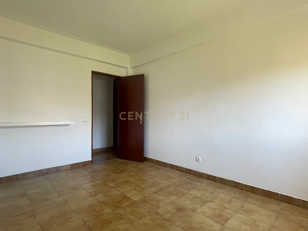 undefined - Image 13