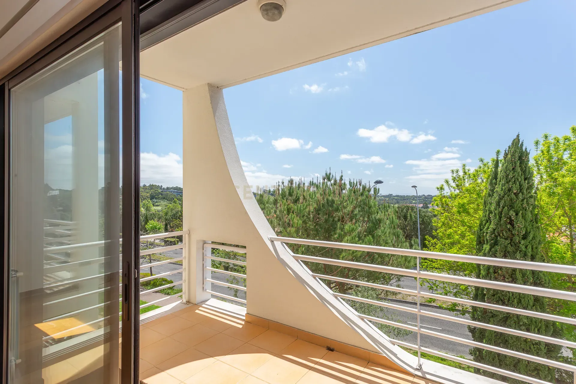 Fantástico Apartamento T2 em Alcabideche - Image 10