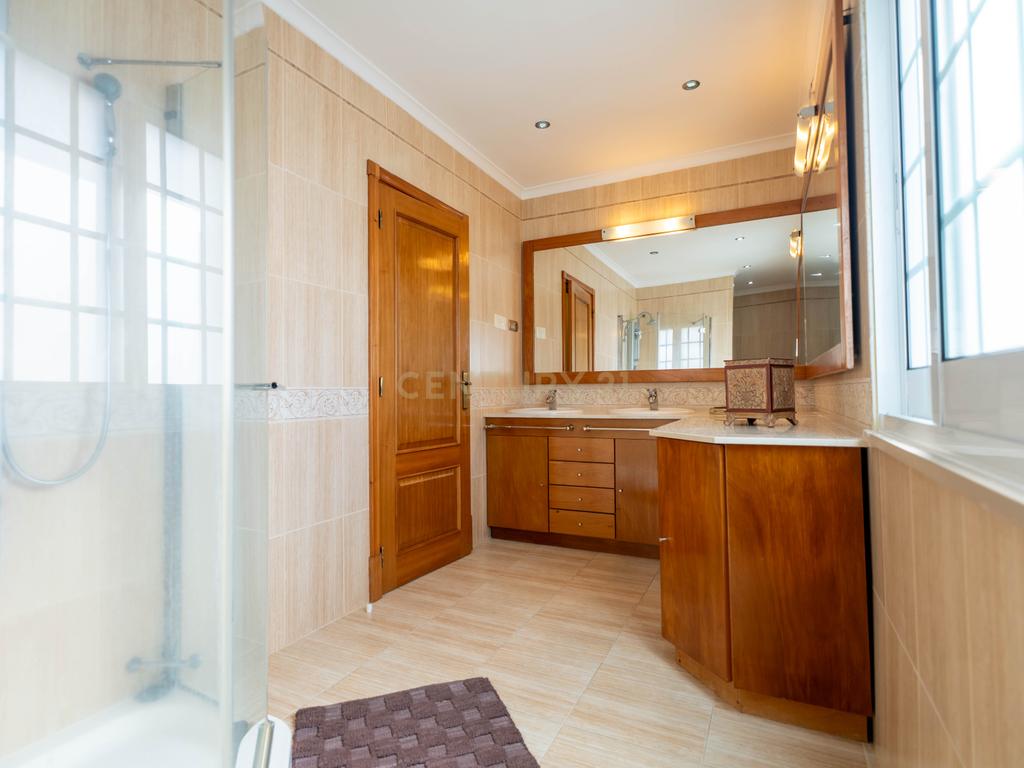 Mansão V4 com 2.182 m² de terreno localizada no Livramento - Image 32