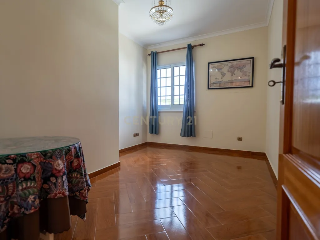 Mansão V4 com 2.182 m² de terreno localizada no Livramento - Image 33