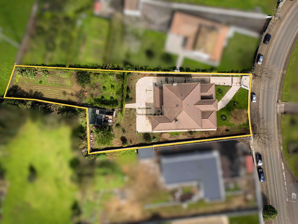 Mansão V4 com 2.182 m² de terreno localizada no Livramento - Image 56