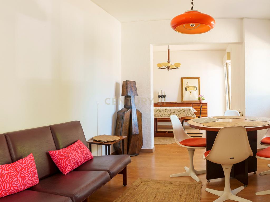 Espetacular moradia T5 em Oeiras- Alto da Barra com Jardim, Terraço e tudo pertinho de si! - Image 13