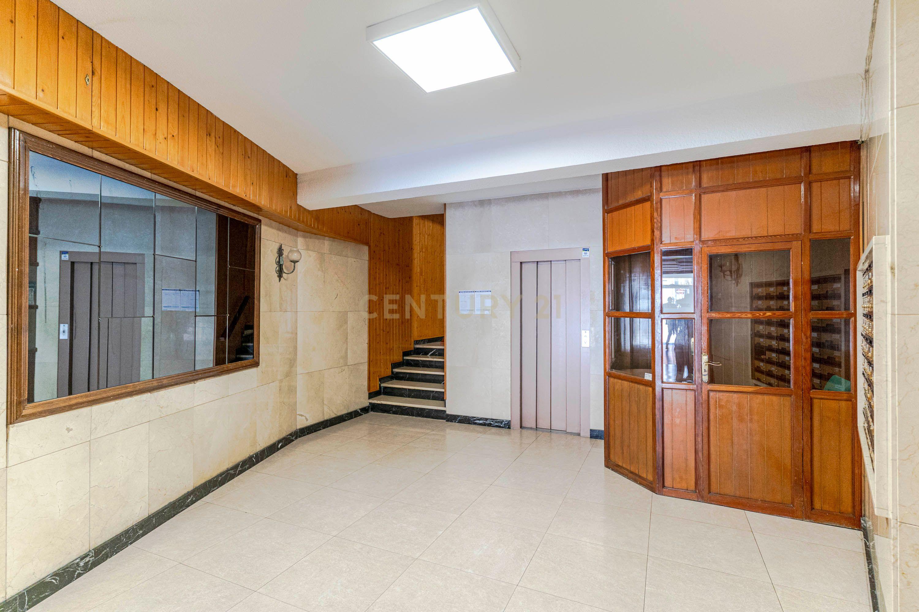 Espaçoso apartamento de 141 m2 no centro de Granada com vista panorâmica do Caminho de Ronda - Image 48