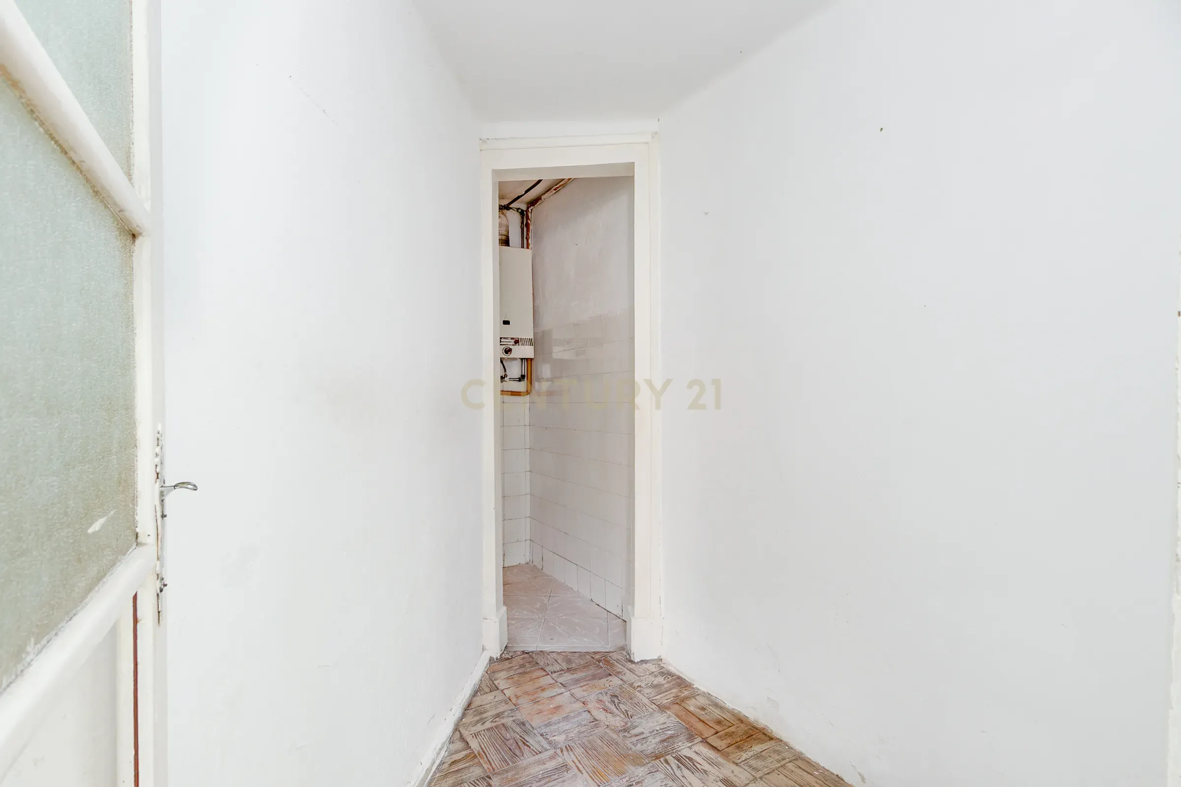 Apartamento no Coração do Príncipe Real – Lisboa - Image 7