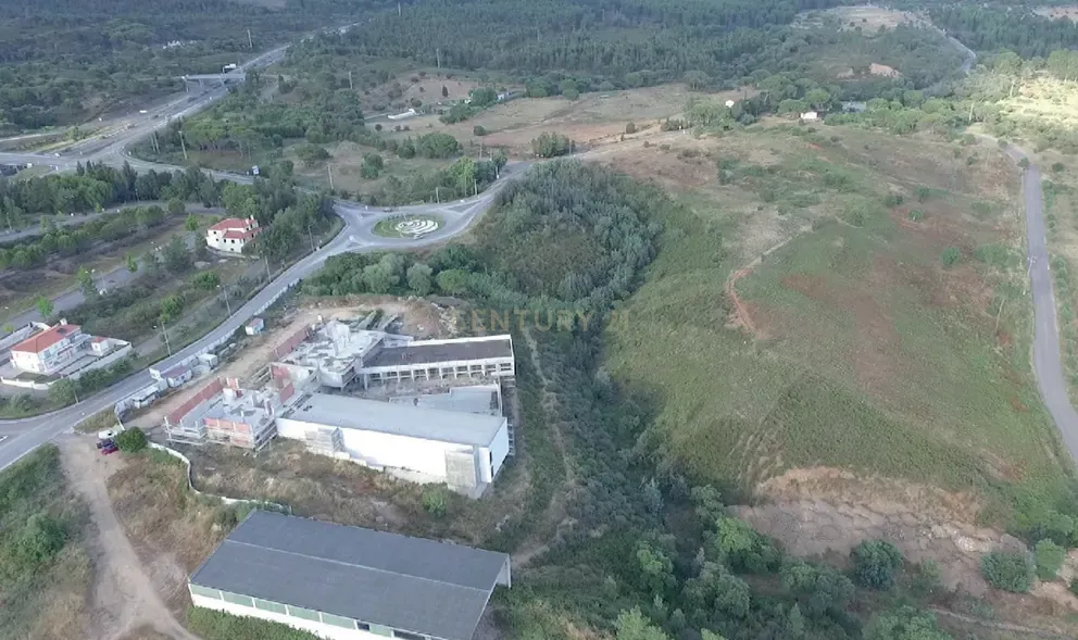 Hotel em Constância (em construção) - Image 1