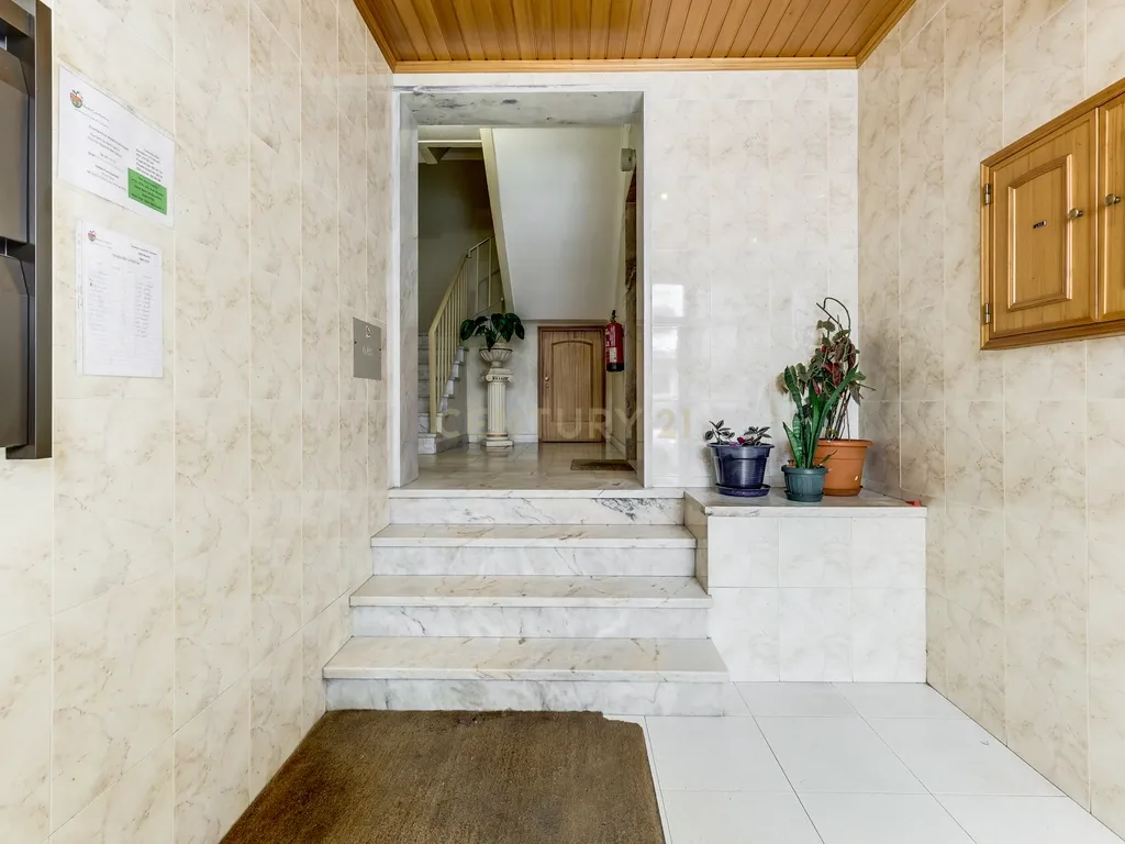 Apartamento T3 com vista deslumbrante para a Serra de Sintra – Algueirão | Cabeço da Fonte - Image 24