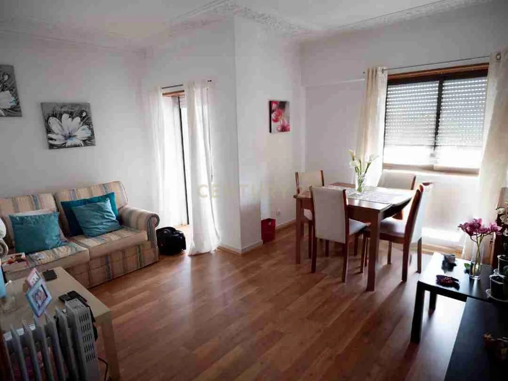 Venda de Apartamento T1 - Cacém - Image 2