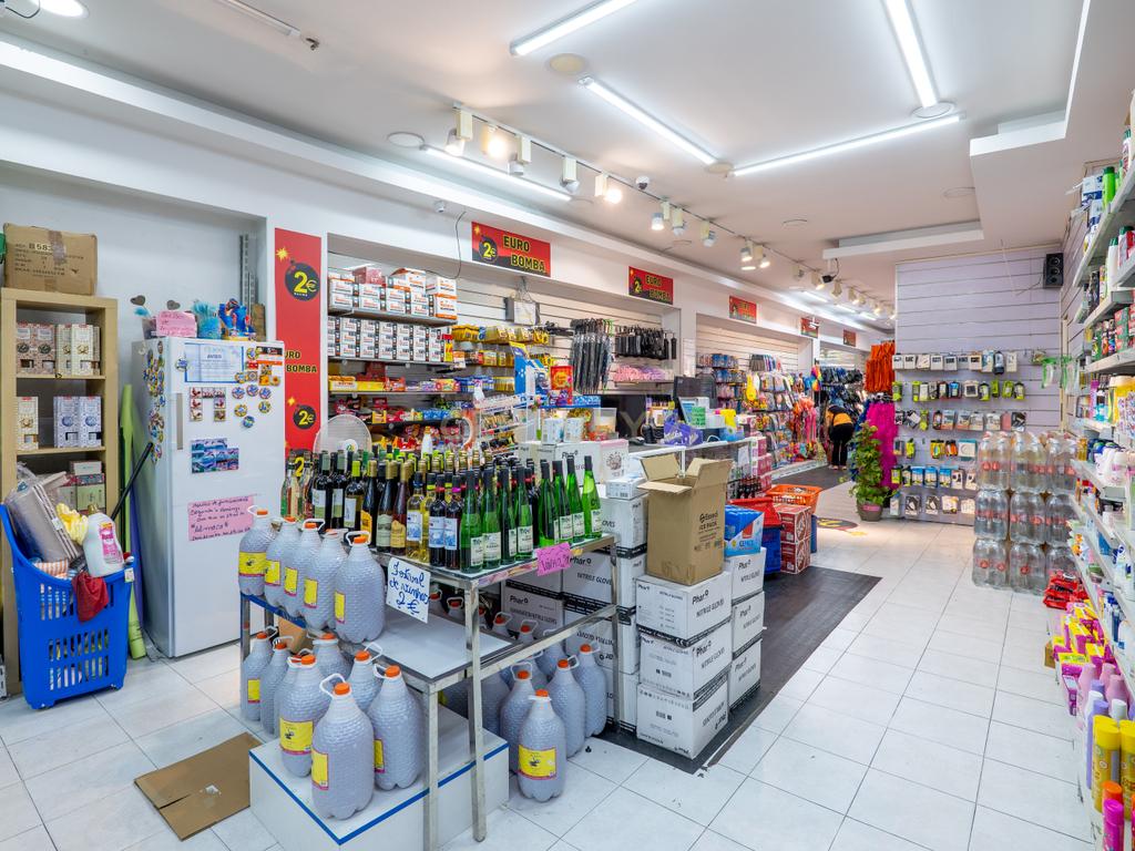 Loja Espaçosa em Matosinhos - Excelente Localização e Acessos - Image 14