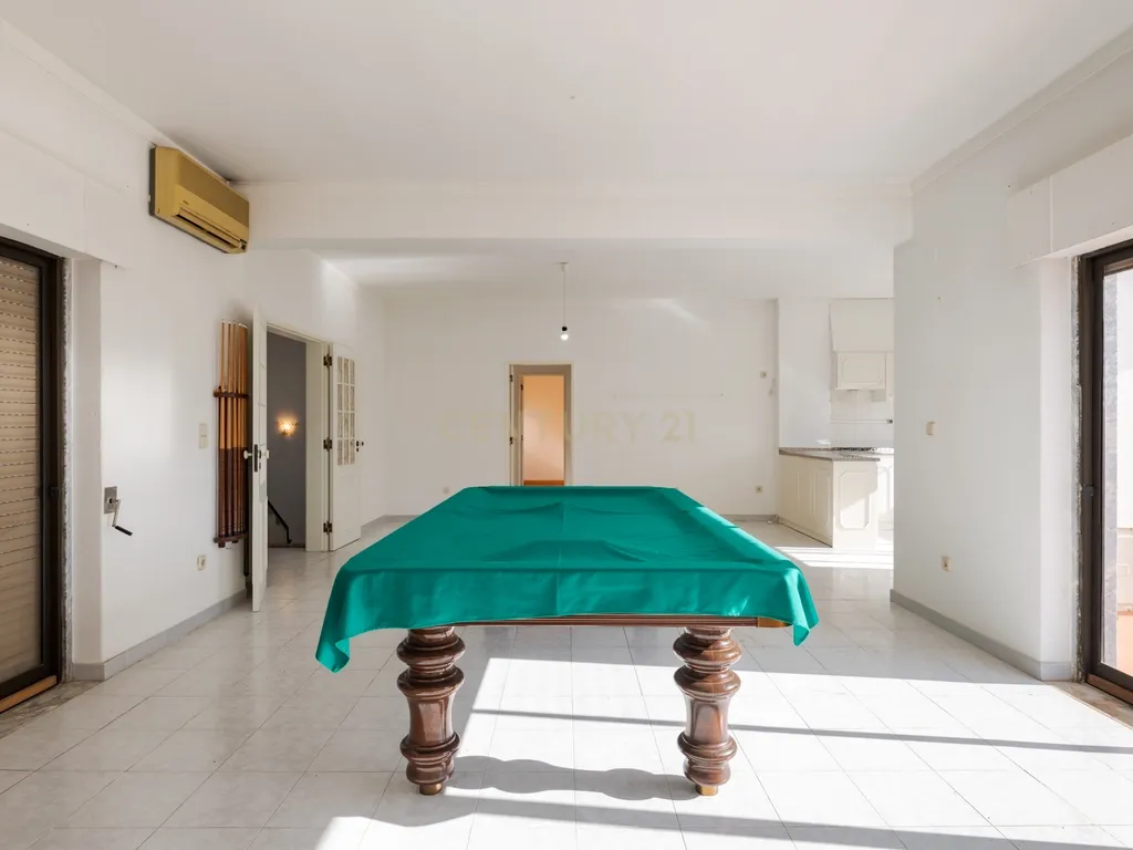 Moradia T4 Geminada à Venda na Marisol — 200 m² | Lote 900 m² | Piscina - Image 30