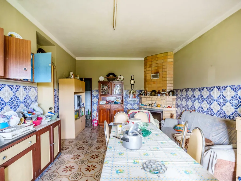 QUINTA COM 2,5 HECTARES EM ZONA CENTRAL DE MONCHIQUE - Image 10