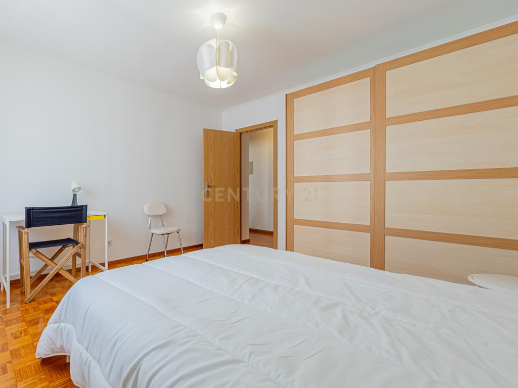 Apartamento T2 Remodelado Monte da Caparica - Image 22