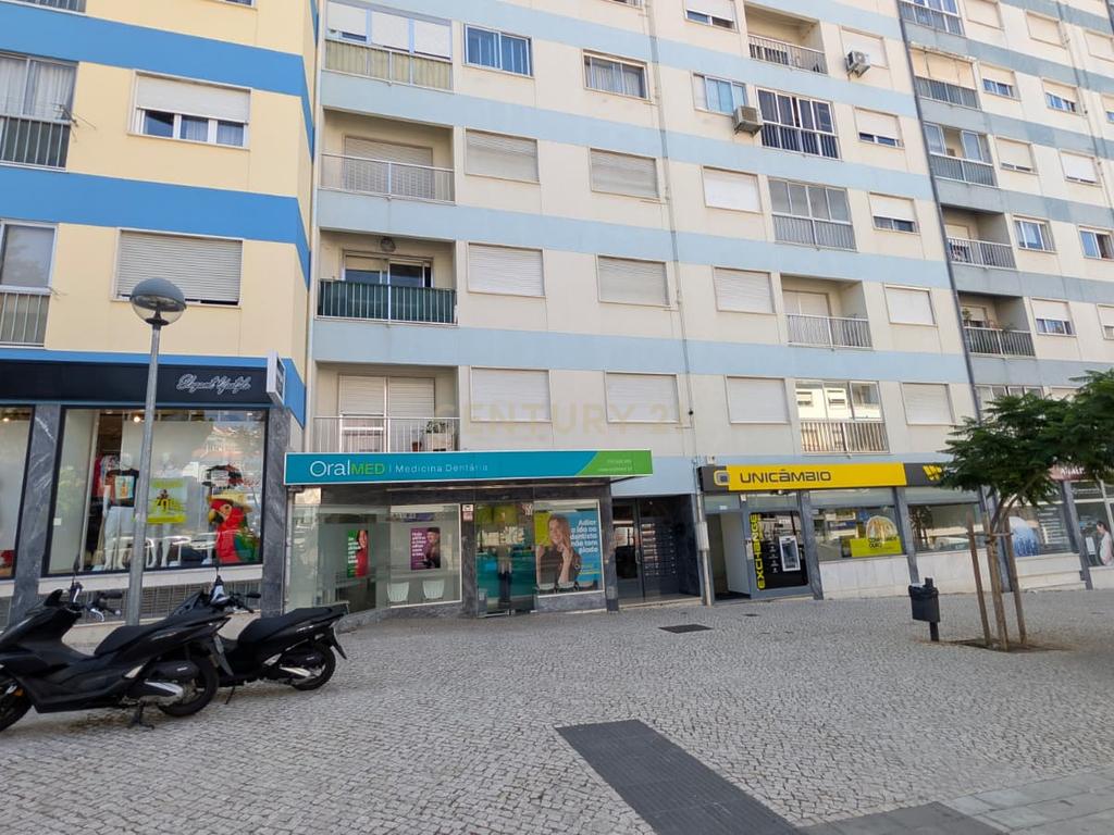 T2 Totalmente Remodelado | 1.º Andar com Elevador | Avenida D. Dinis – Odivelas - Image 19