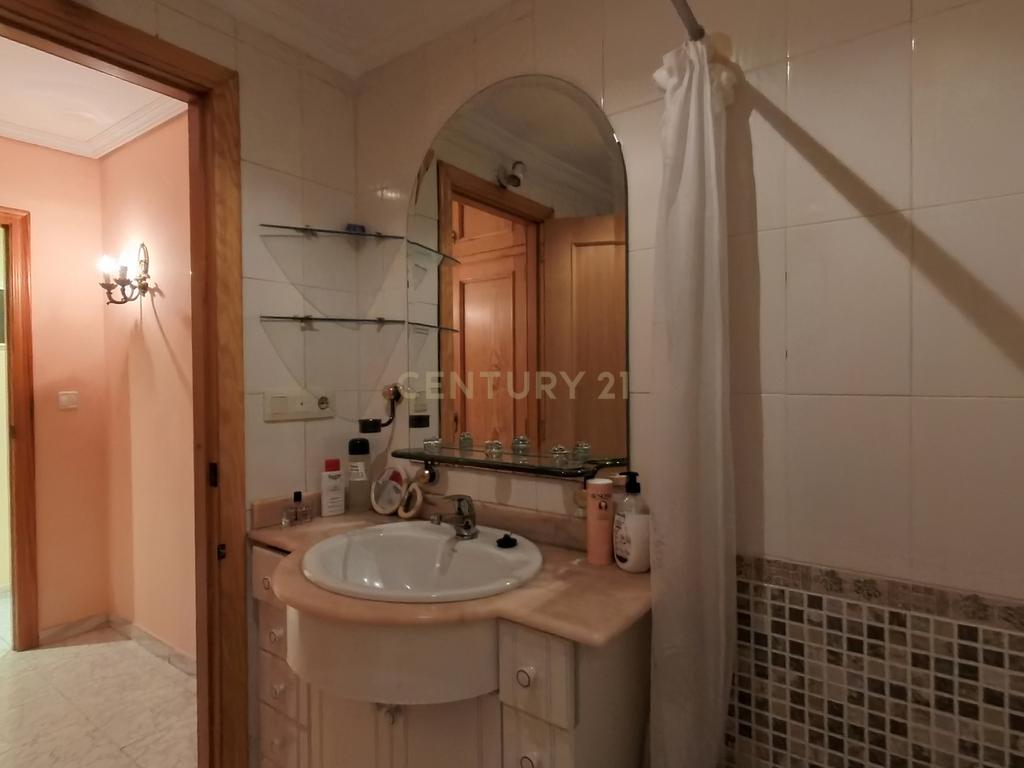  - Image 21