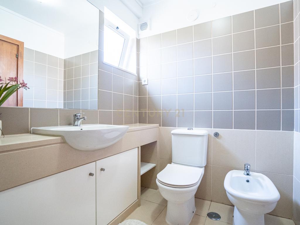 Apartamento T1 | Condomínio Colina São Gonçalo | Santa Clara - Image 9