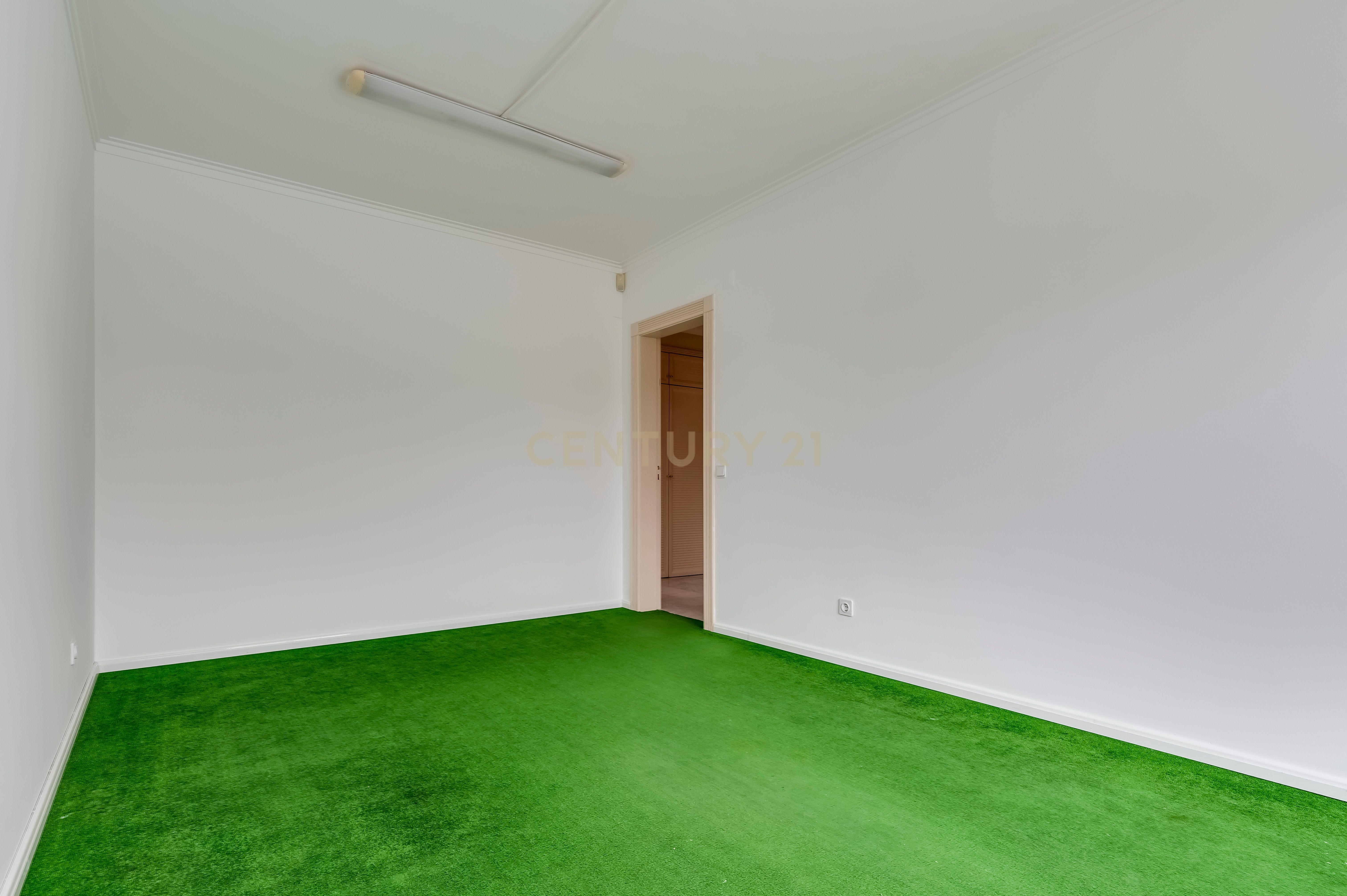Moradia V5 em Morelinho, Sintra - Image 18