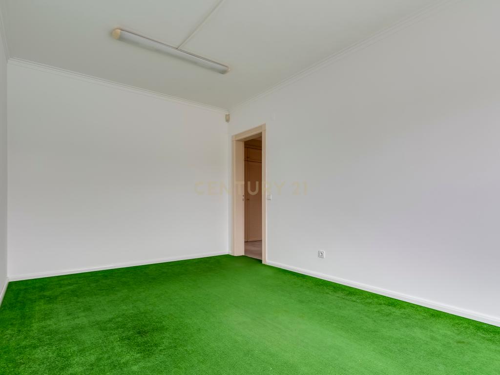 Moradia V5 em Morelinho, Sintra - Image 18