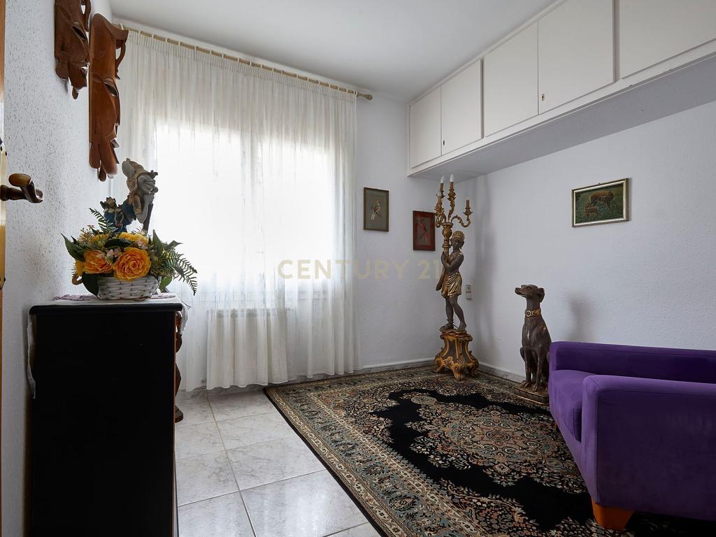 Moradia com vista para o mar e 3 habitações independentes em Canet de Mar - Image 55
