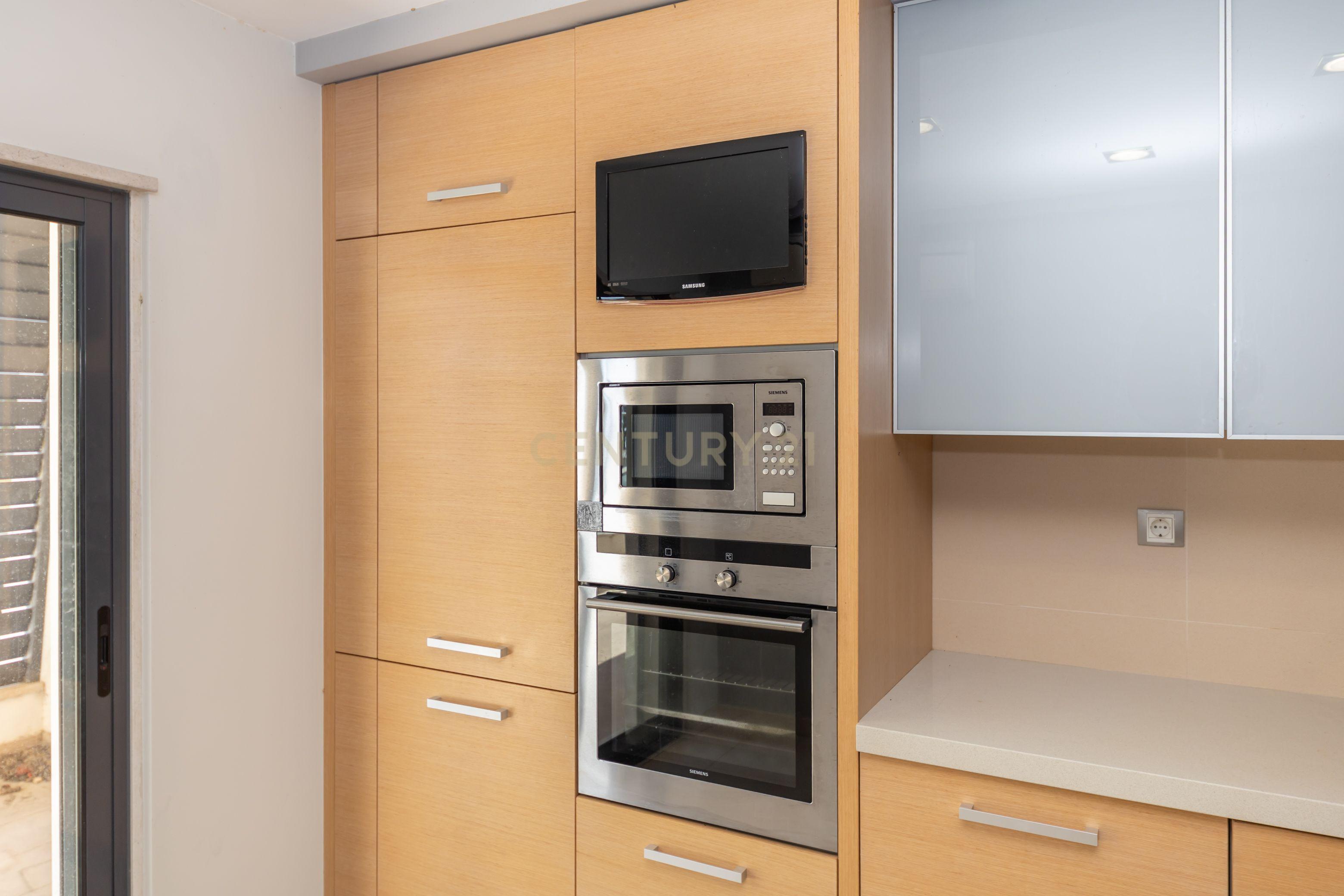 Apartamento T3 Com Box - Varandas Montijo - Image 5