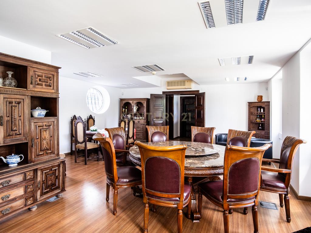Propriedade Exclusiva no Murtal - Estoril: Moradia de Luxo - Image 32