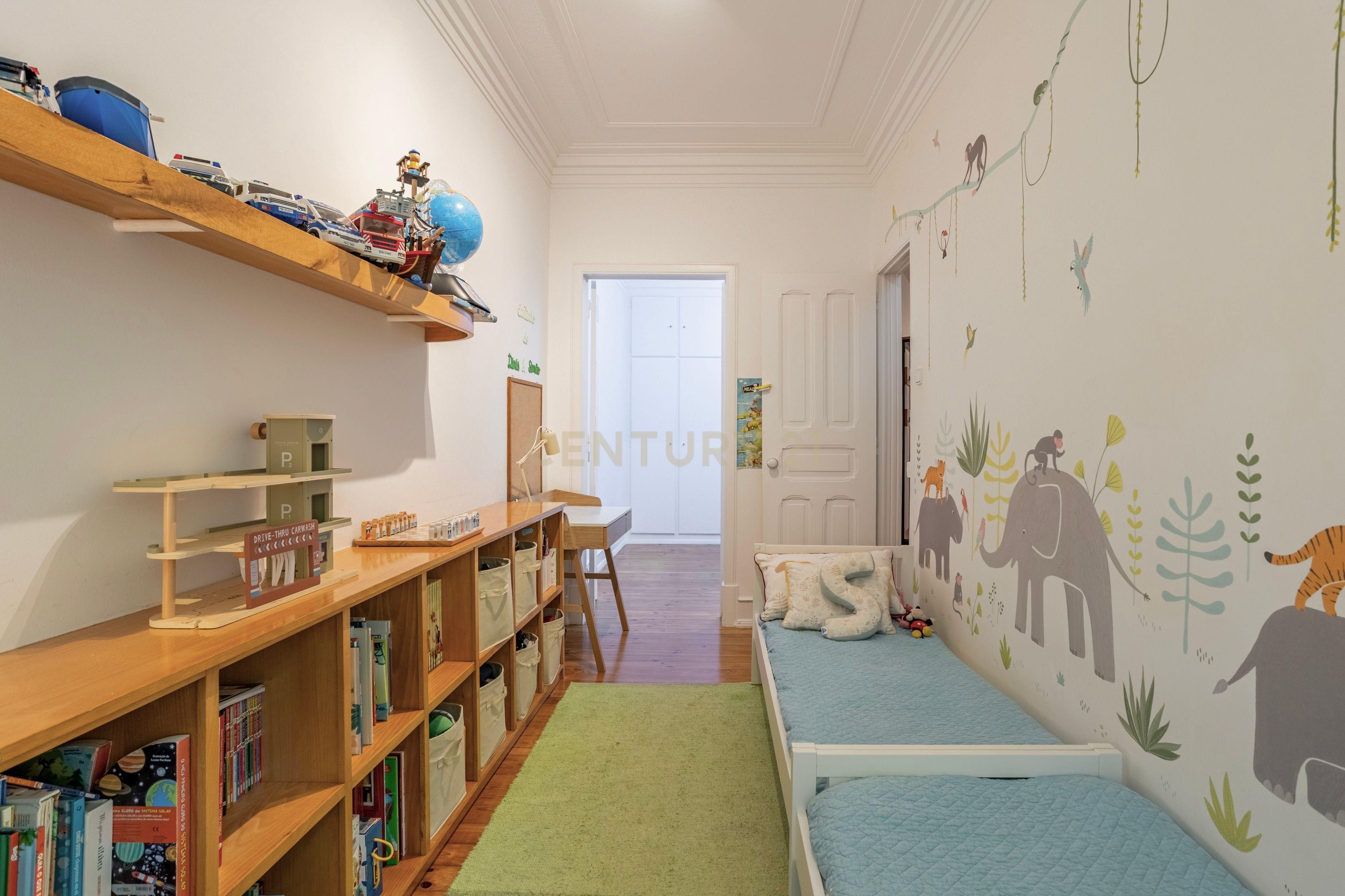Apartamento T2+1 para venda - Campo Pequeno - Image 8