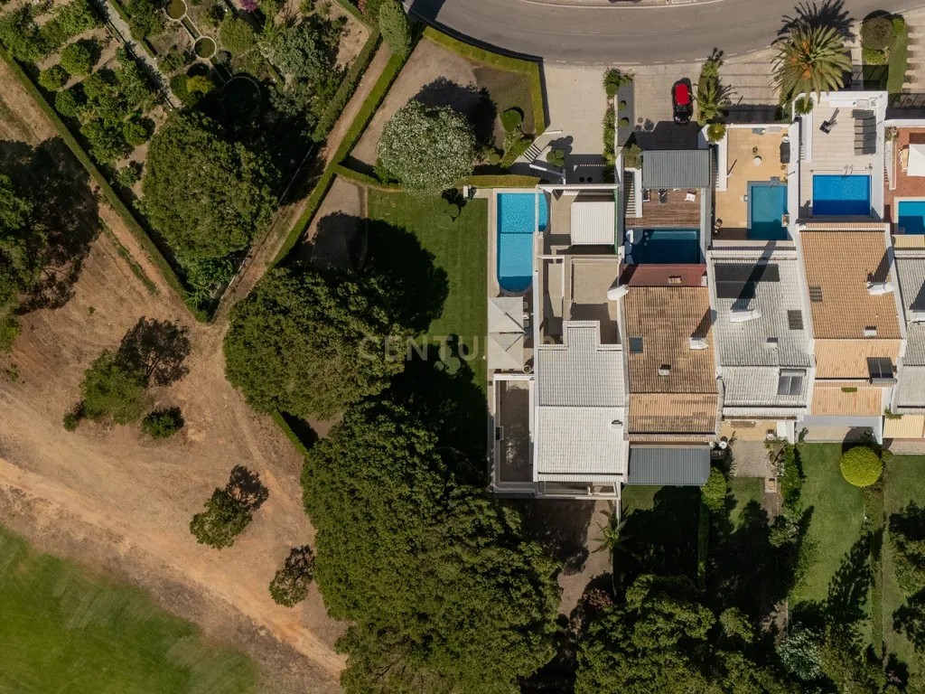 Moradia T6 Geminada - Ténis - Clube do Lago - Vilamoura - Image 2