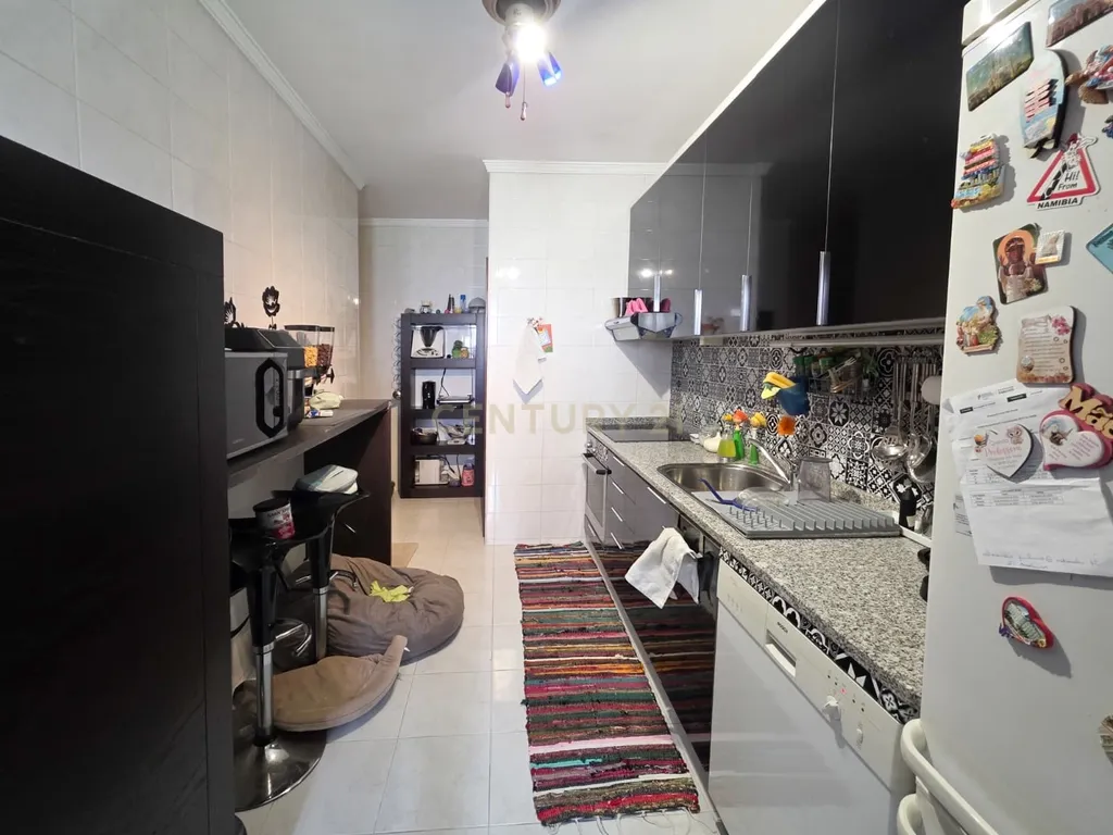 Apartamento T3 no Centro de Paredes – Espaço, Conforto e Localização Privilegiada - Image 8