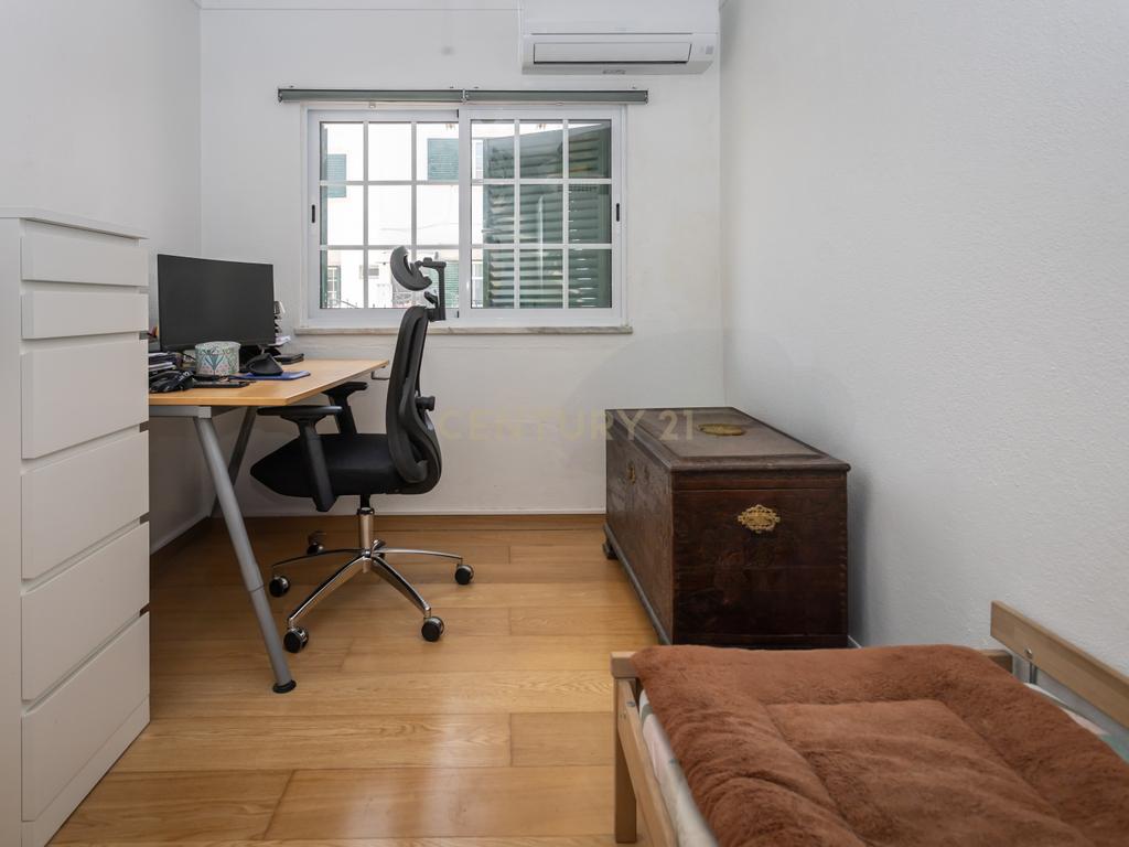 Moradia T3 Renovada com Painéis Solares, Ar Condicionado e 2 Logradouros | Manteigadas - Setúbal - Image 28