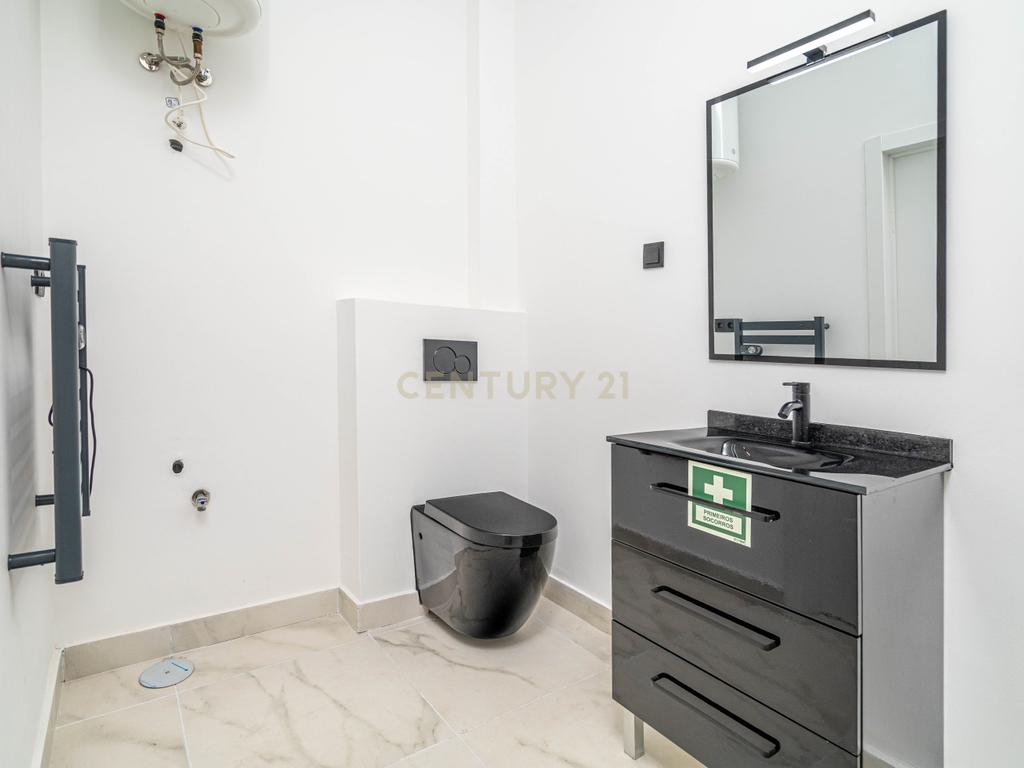 CASA PONTE VELHA – 2 CASAS TOTALMENTE RENOVADAS COM GRANDES JARDINS E VISTAS PANORÂMICAS - Image 33