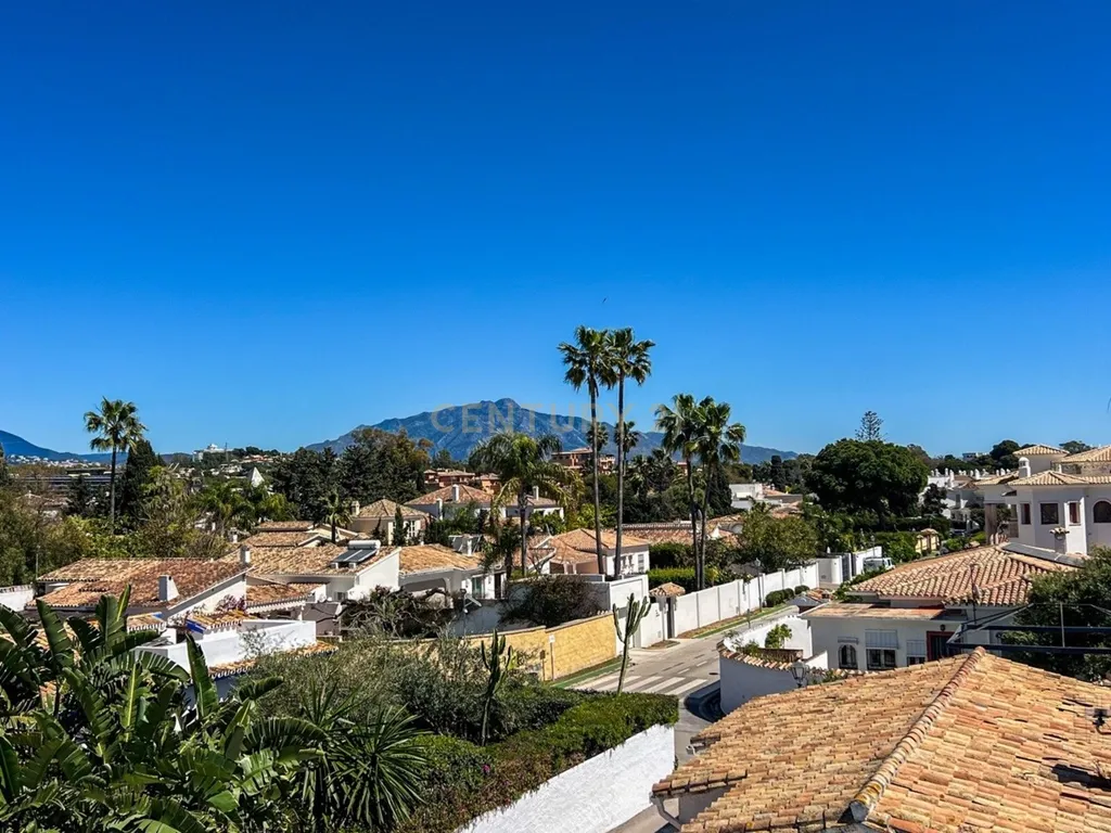 Elegante moradia de 3 quartos com vista para o mar em Costalita, Marbella - Image 46