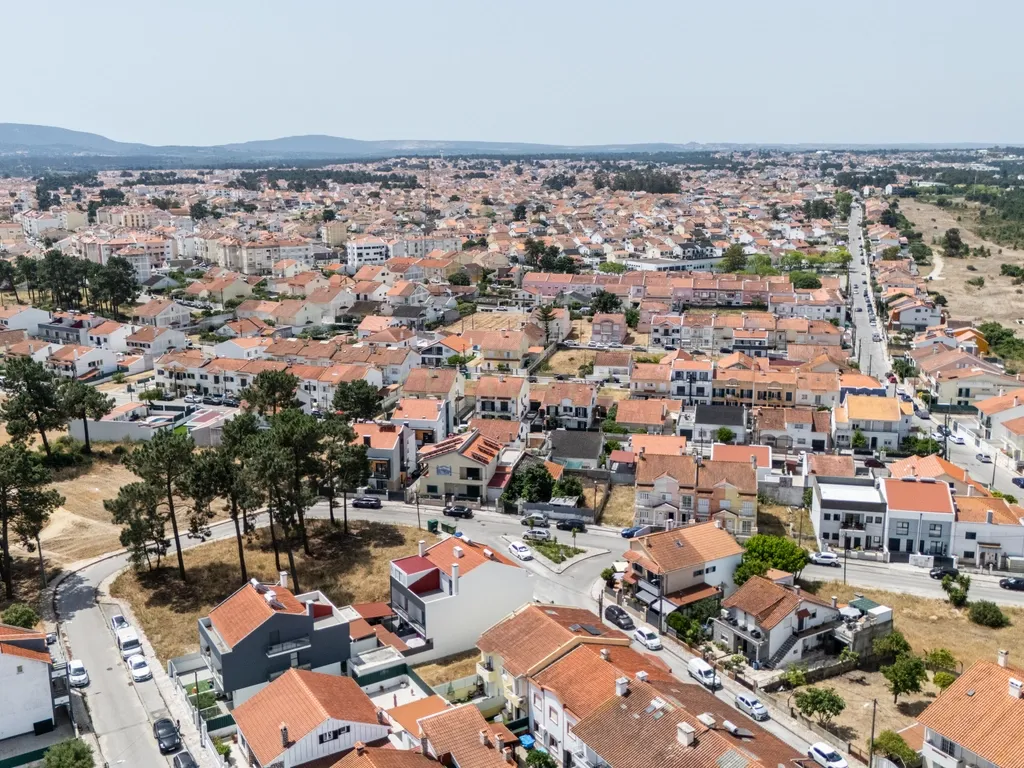 Moradia T3 em Quinta do Conde, Sesimbra - Oportunidade Única - Image 43
