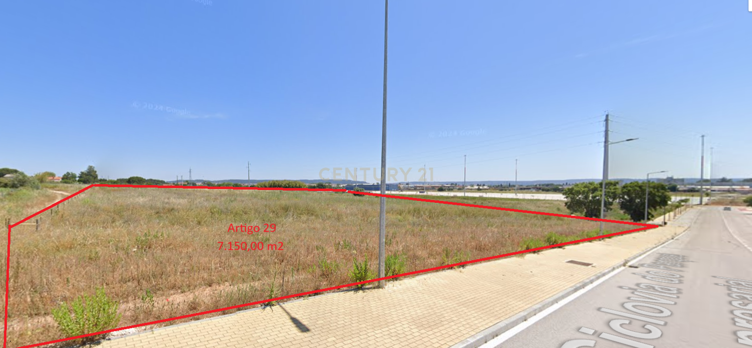 Land for sale in Entroncamento, Portugal — €290,000