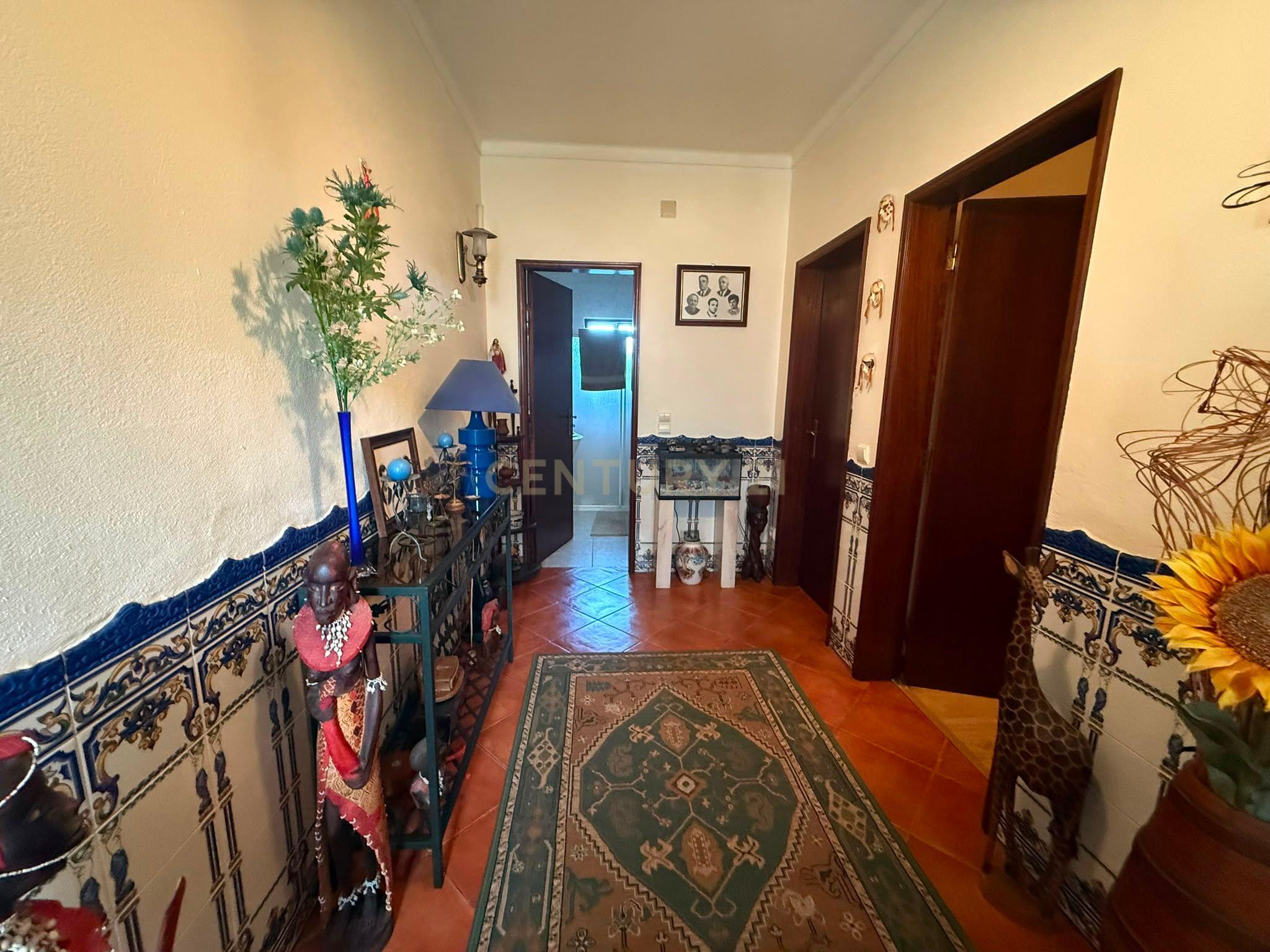 Fotografia 7 de Moradia t2 com 10.280 M² DE TERRENO E UM RIACHO