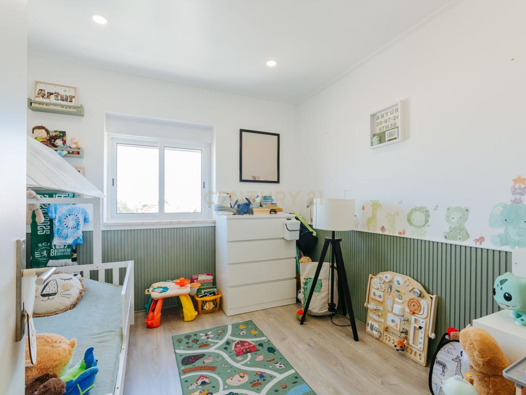 Apartamento T2+1 Renovado em Alhos Vedros - Image 16