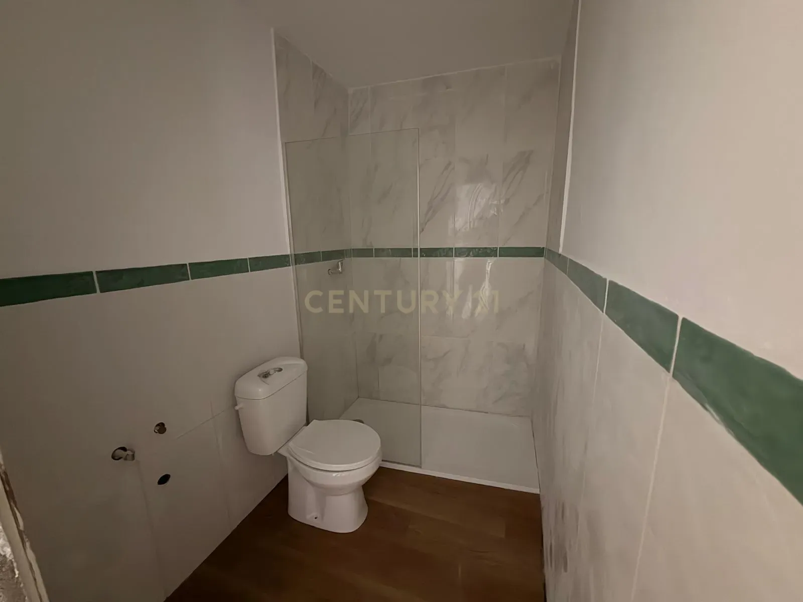 Fotografia 5 de Moradia T1 para Renovar na Malveira, Mafra
