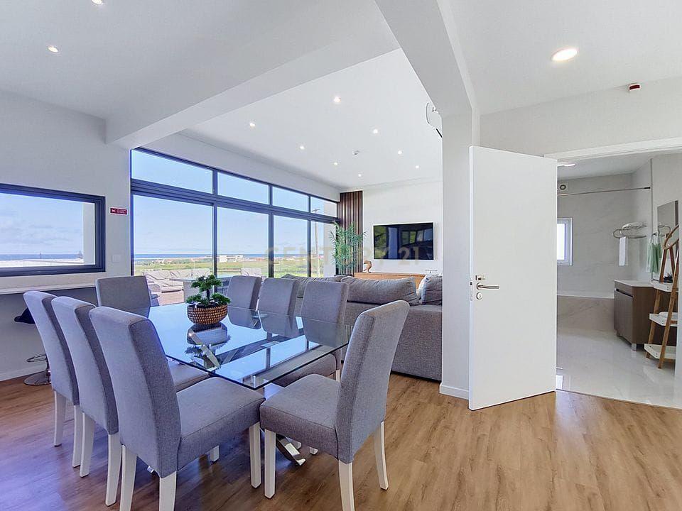 Fotografia 8 de Quinta de Excelência com Moradia T4, Armazéns e Terreno Agrícola | 9.780 m² | Vistas Mar e Elevado Potencial de Investimento