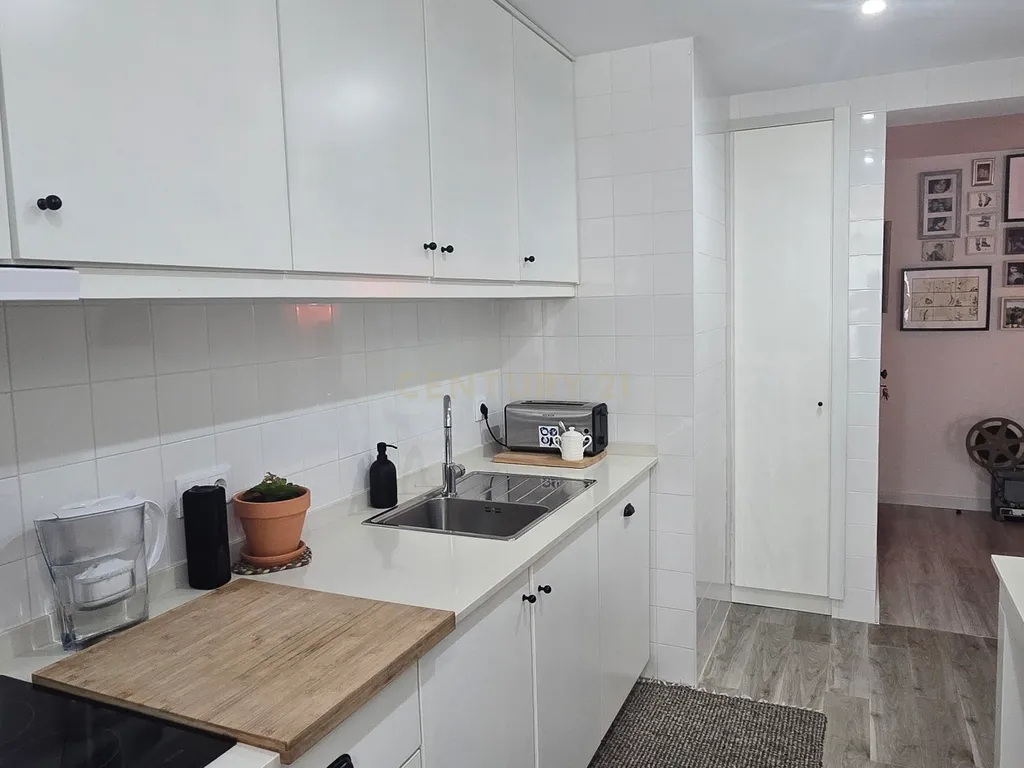Apartamento T2 com Vista Mar em Apulia - Image 14
