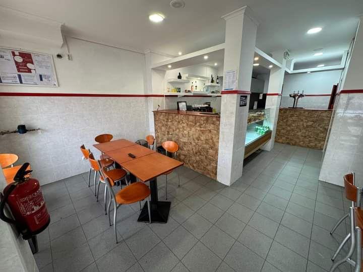 Loja/Café em funcionamento | Lumiar - Image 2